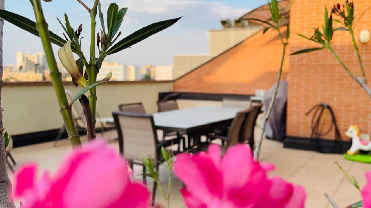 Bologna Holiday Inn ภายนอก รูปภาพ